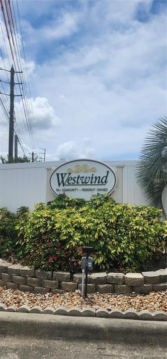 Под контрактом: $79,900 (2 спален, 1 ванн, 876 Квадратных фут)