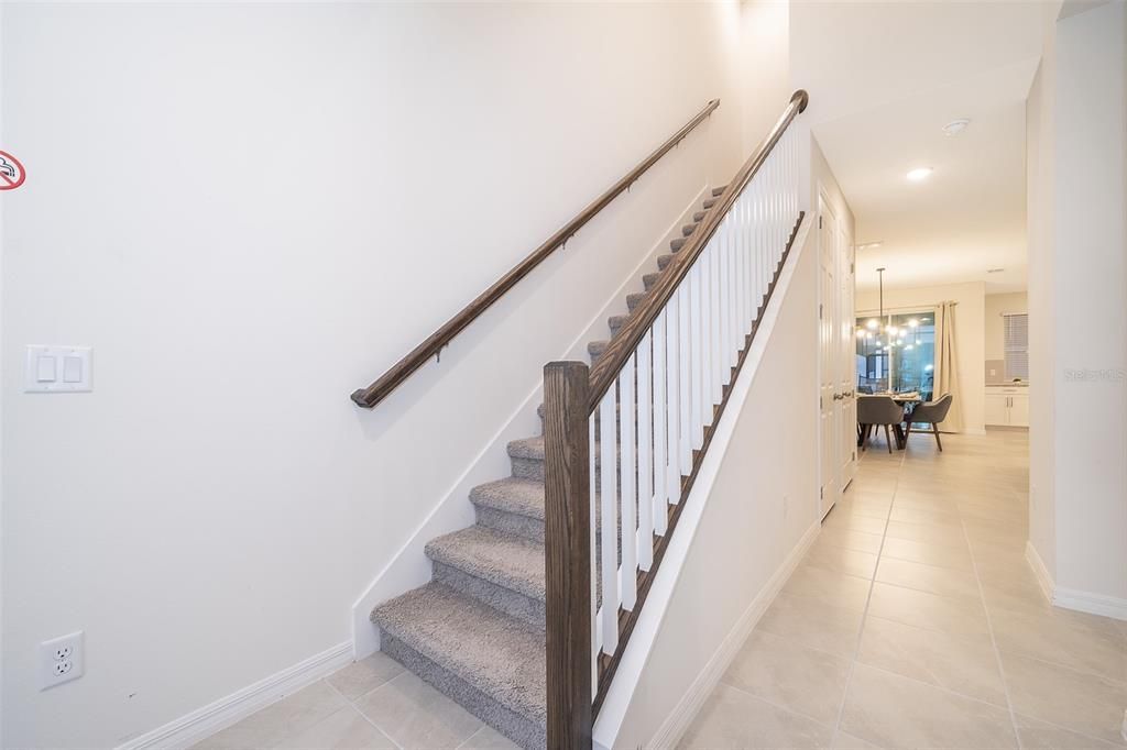 合同活跃: $2,950 (4 贝兹, 4 浴室, 2145 平方英尺)