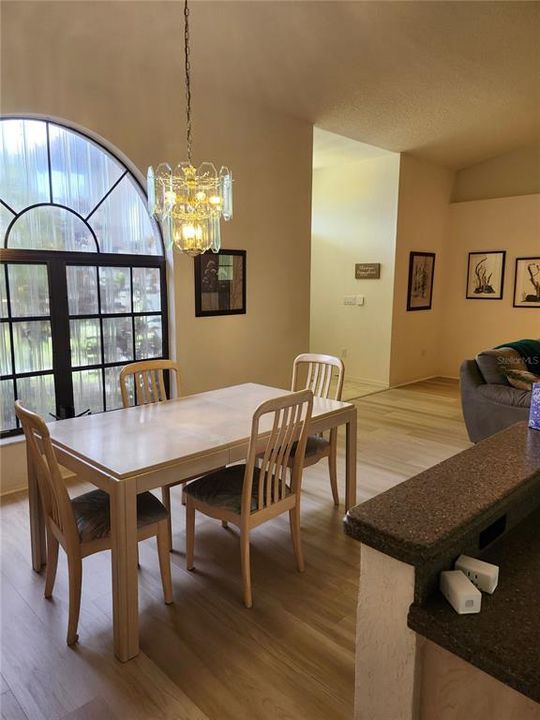 En Renta: $3,950 (3 camas, 2 baños, 1741 Pies cuadrados)