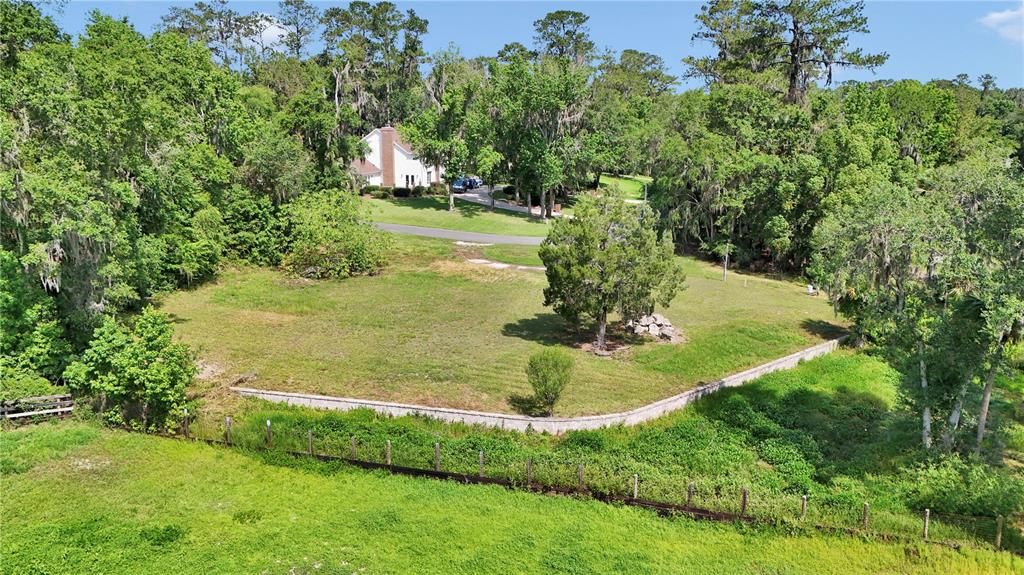 待售: $200,000 (1.08 acres)