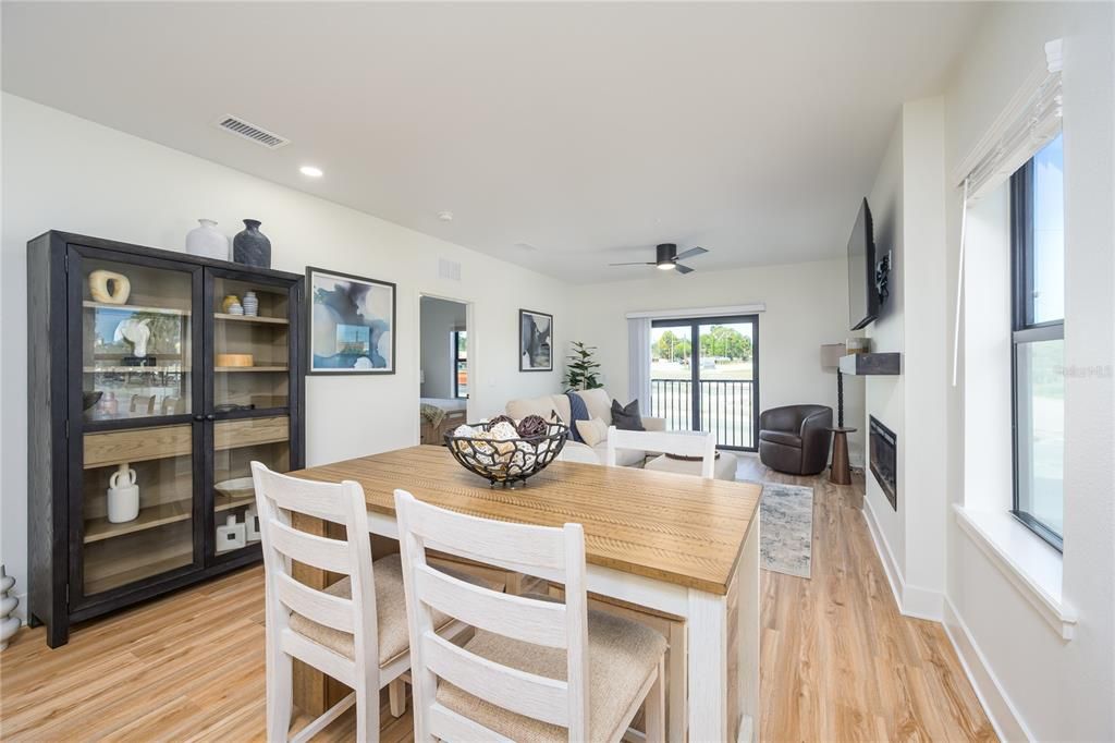 For Sale: $449,000 (1 beds, 1 baths, 1202 Square Feet)