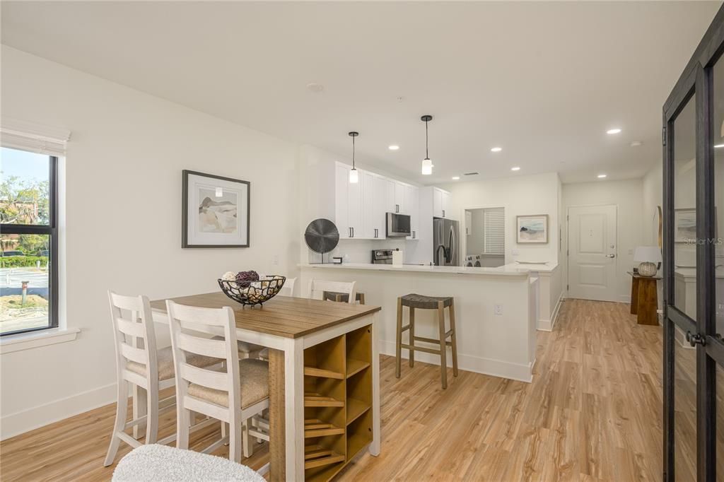 For Sale: $449,000 (1 beds, 1 baths, 1202 Square Feet)