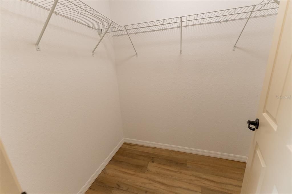 For Sale: $239,900 (3 beds, 2 baths, 1331 Square Feet)