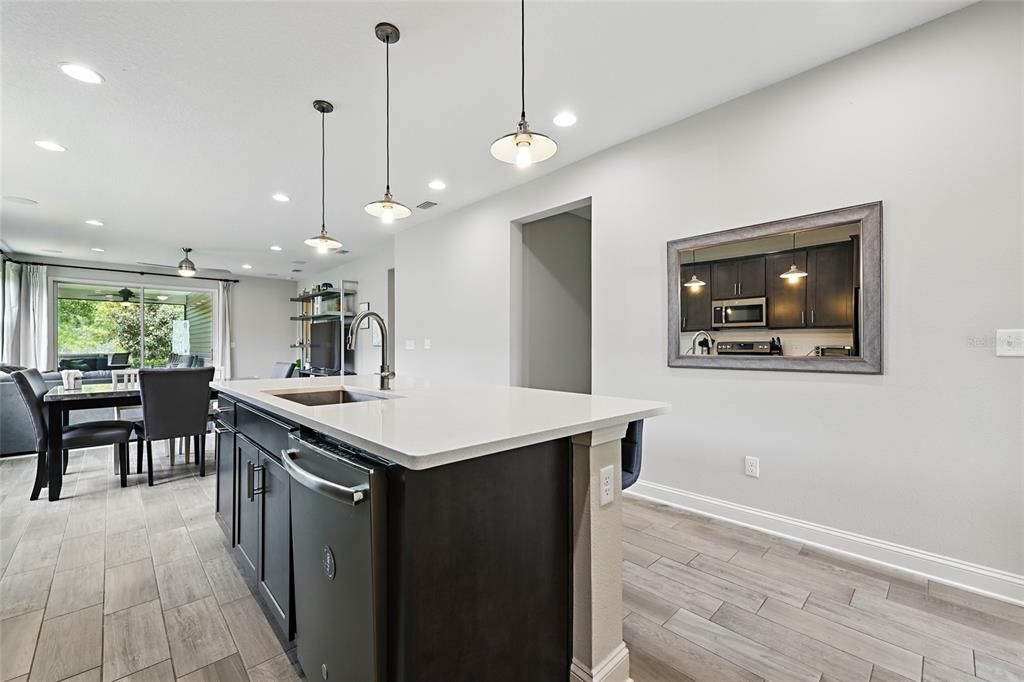 待售: $349,900 (3 贝兹, 2 浴室, 1867 平方英尺)