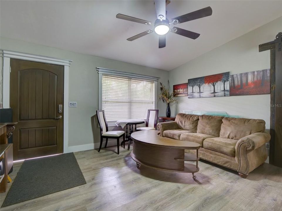 待售: $539,900 (3 贝兹, 2 浴室, 1350 平方英尺)