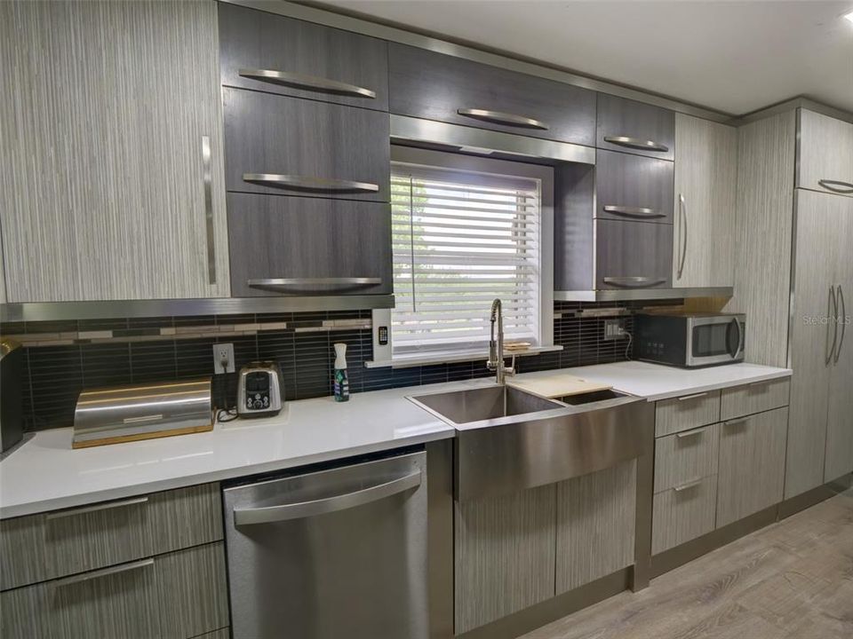 待售: $539,900 (3 贝兹, 2 浴室, 1350 平方英尺)