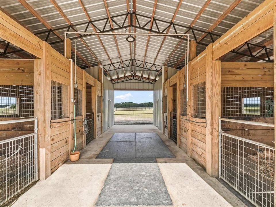 待售: $975,000 (3 贝兹, 2 浴室, 2450 平方英尺)