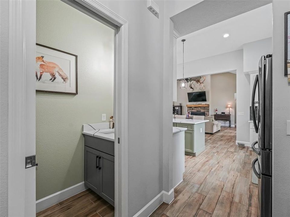 待售: $975,000 (3 贝兹, 2 浴室, 2450 平方英尺)