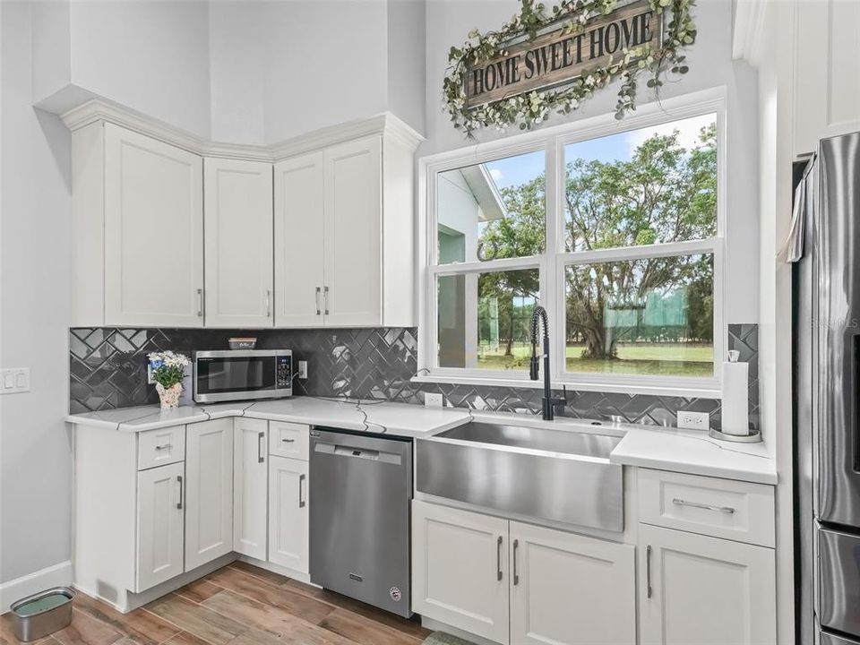 待售: $975,000 (3 贝兹, 2 浴室, 2450 平方英尺)