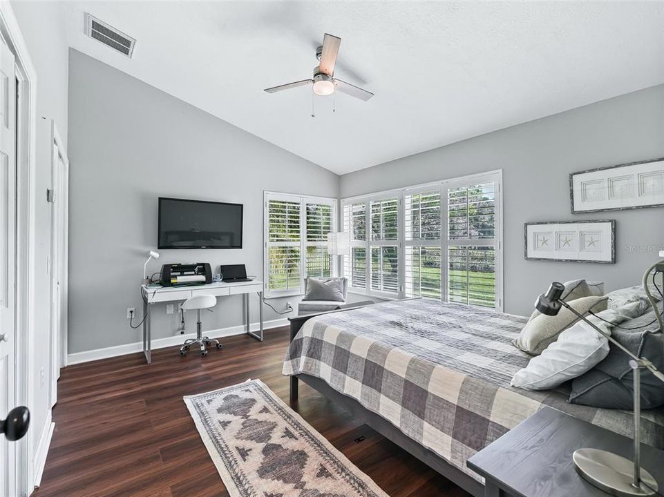 For Sale: $697,000 (3 beds, 2 baths, 2553 Square Feet)