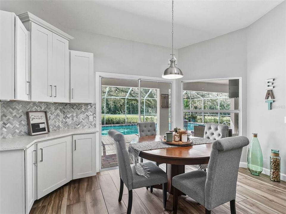 For Sale: $697,000 (3 beds, 2 baths, 2553 Square Feet)