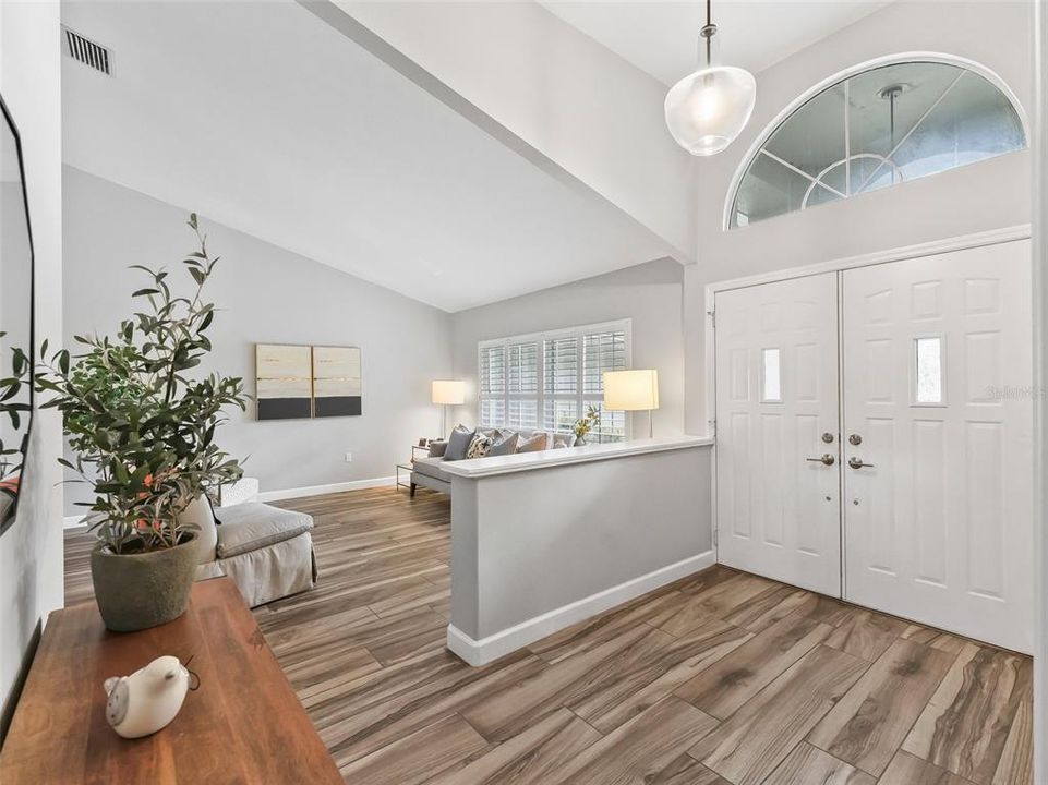 For Sale: $697,000 (3 beds, 2 baths, 2553 Square Feet)