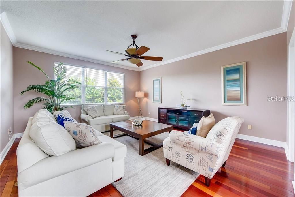 En Renta: $5,300 (5 camas, 5 baños, 3869 Pies cuadrados)