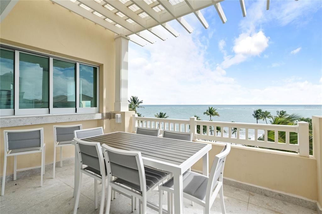 待售: $1,995,000 (4 贝兹, 4 浴室, 2650 平方英尺)