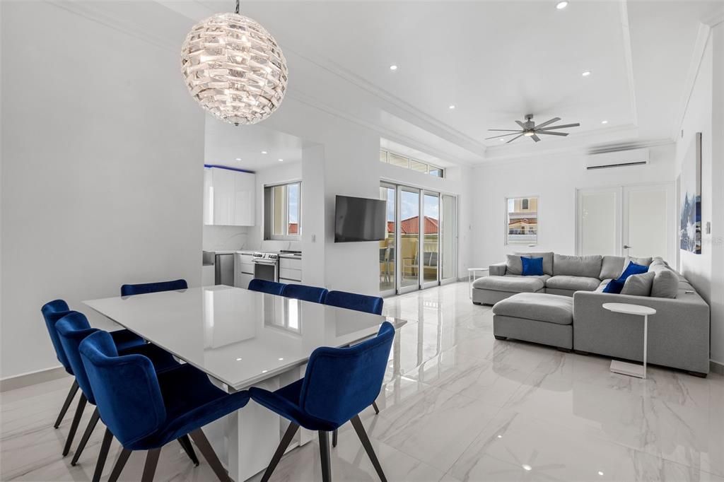 待售: $1,995,000 (4 贝兹, 4 浴室, 2650 平方英尺)