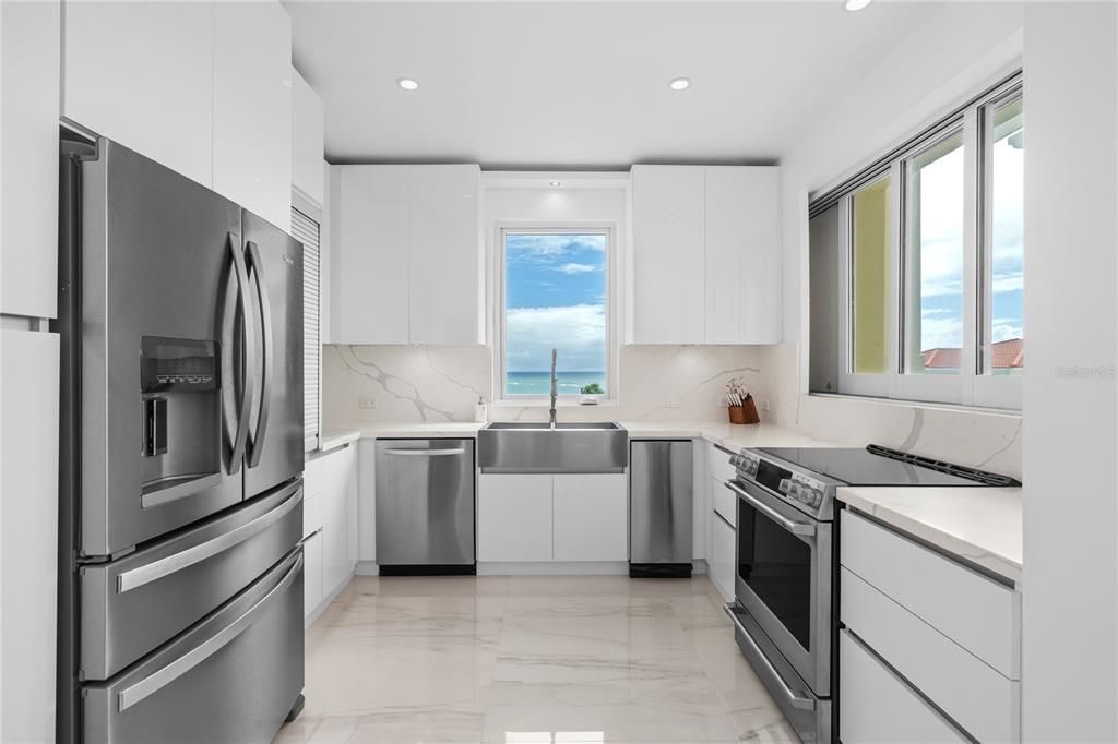 待售: $1,995,000 (4 贝兹, 4 浴室, 2650 平方英尺)