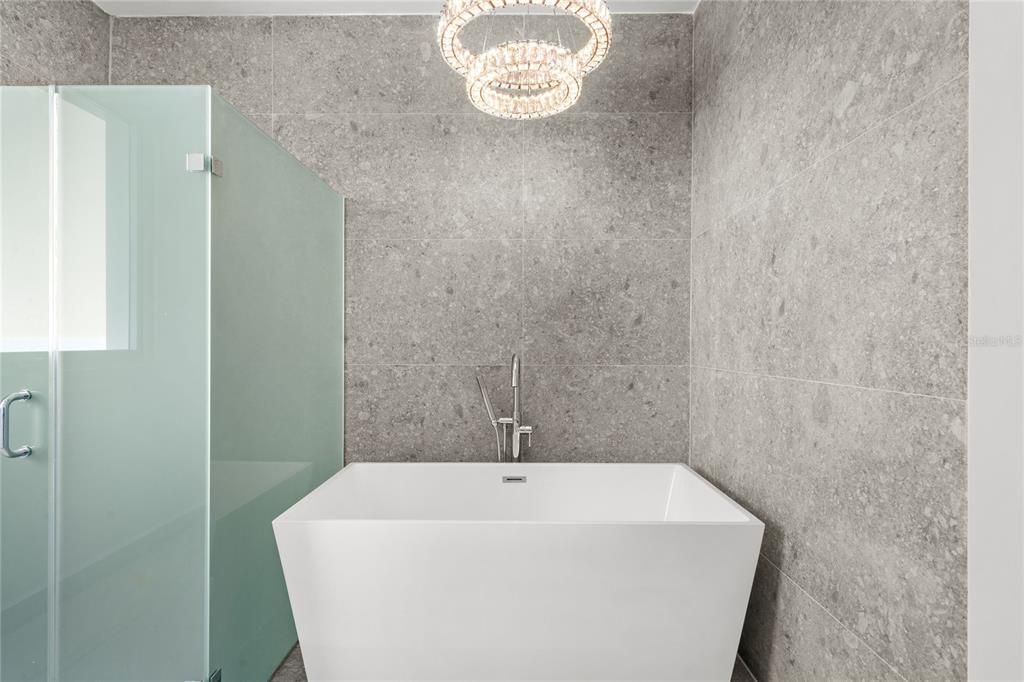 待售: $1,995,000 (4 贝兹, 4 浴室, 2650 平方英尺)