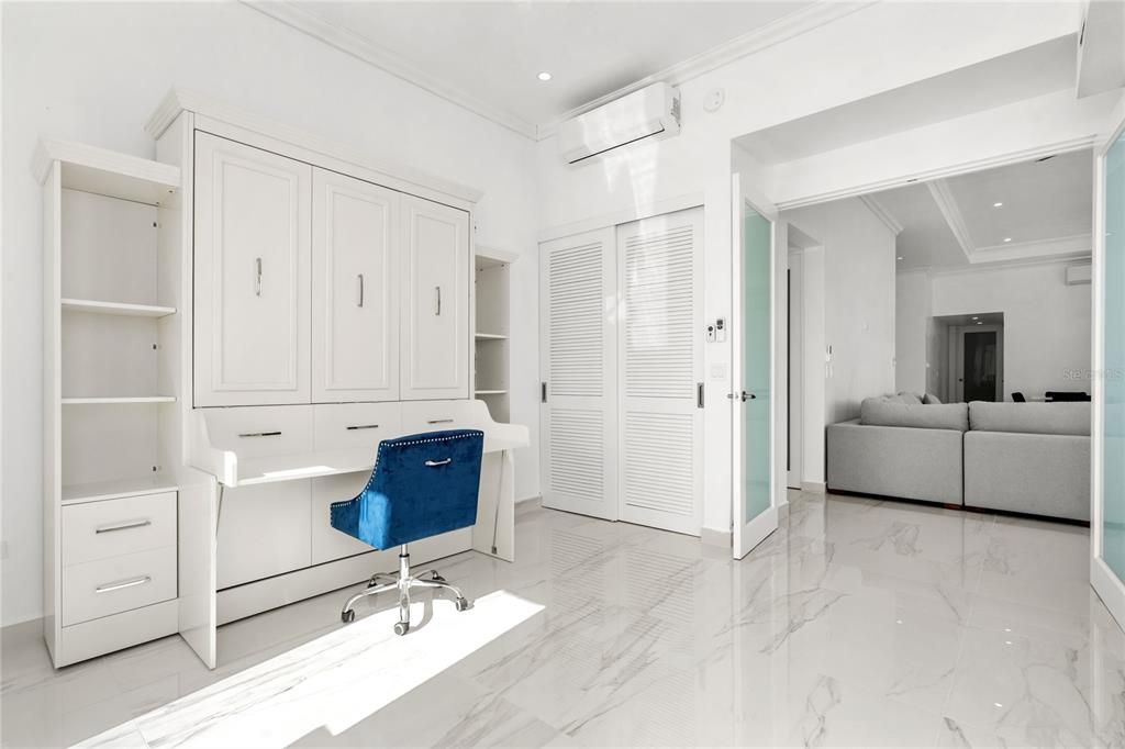 待售: $1,995,000 (4 贝兹, 4 浴室, 2650 平方英尺)