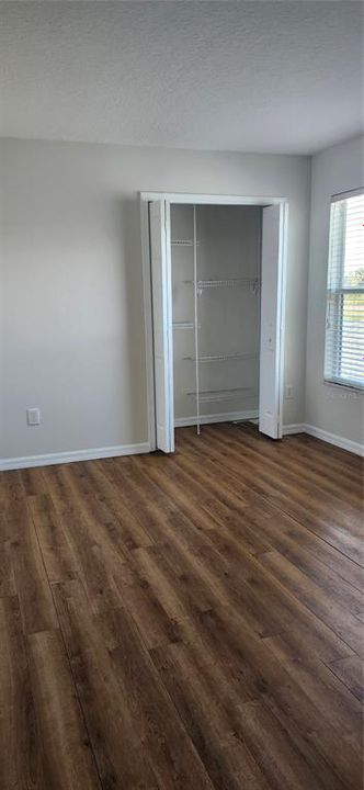 出租: $2,400 (4 贝兹, 3 浴室, 2924 平方英尺)