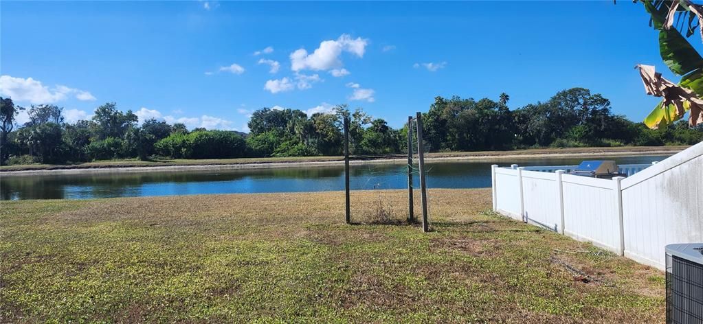 出租: $2,400 (4 贝兹, 3 浴室, 2924 平方英尺)