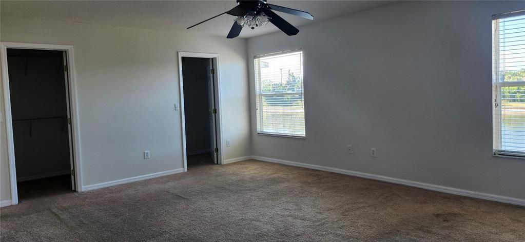 出租: $2,400 (4 贝兹, 3 浴室, 2924 平方英尺)