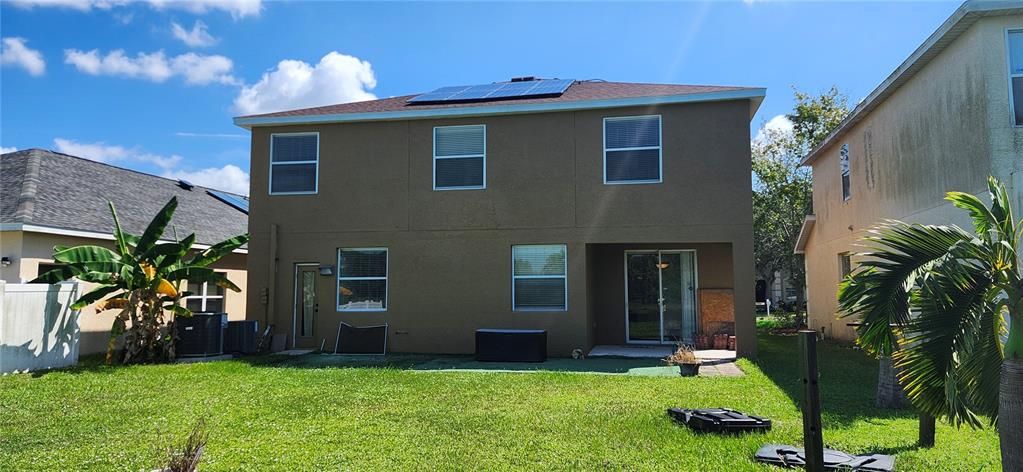 出租: $2,400 (4 贝兹, 3 浴室, 2924 平方英尺)