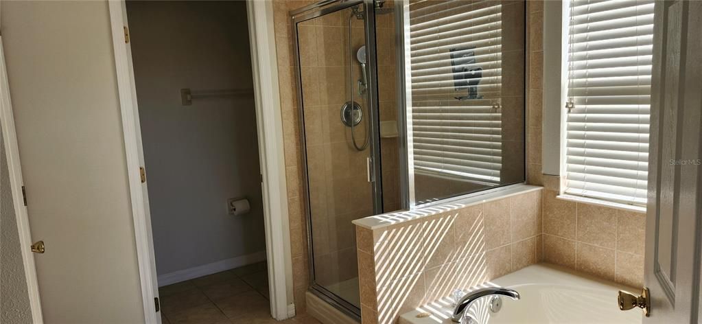 出租: $2,400 (4 贝兹, 3 浴室, 2924 平方英尺)