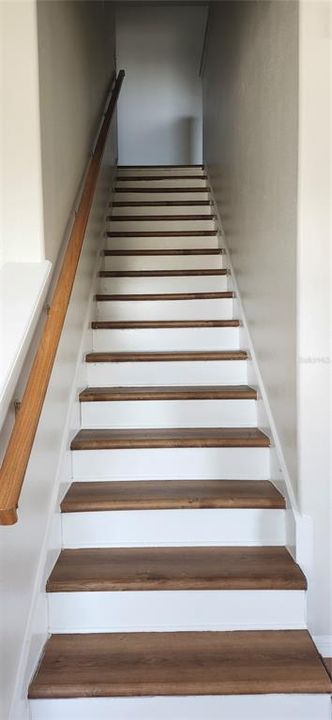 出租: $2,400 (4 贝兹, 3 浴室, 2924 平方英尺)