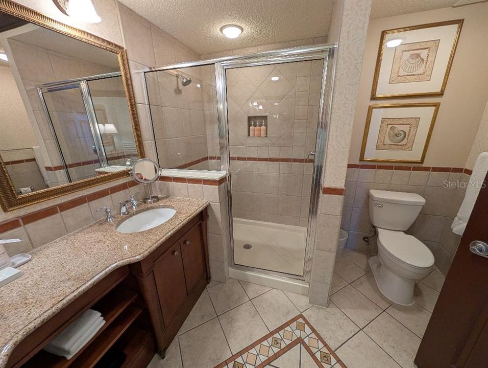 待售: $335,000 (1 贝兹, 1 浴室, 678 平方英尺)