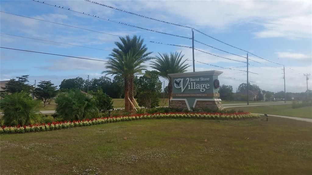 For Rent: $2,200 (3 beds, 2 baths, 1948 Square Feet)