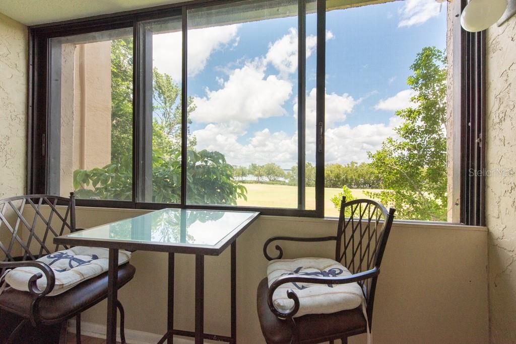 Active With Contract: $85,000 (1 beds, 1 baths, 565 Square Feet)