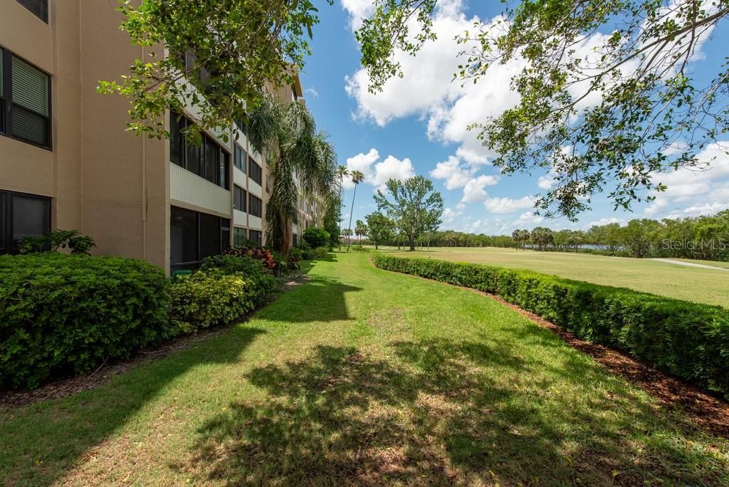 Active With Contract: $85,000 (1 beds, 1 baths, 565 Square Feet)