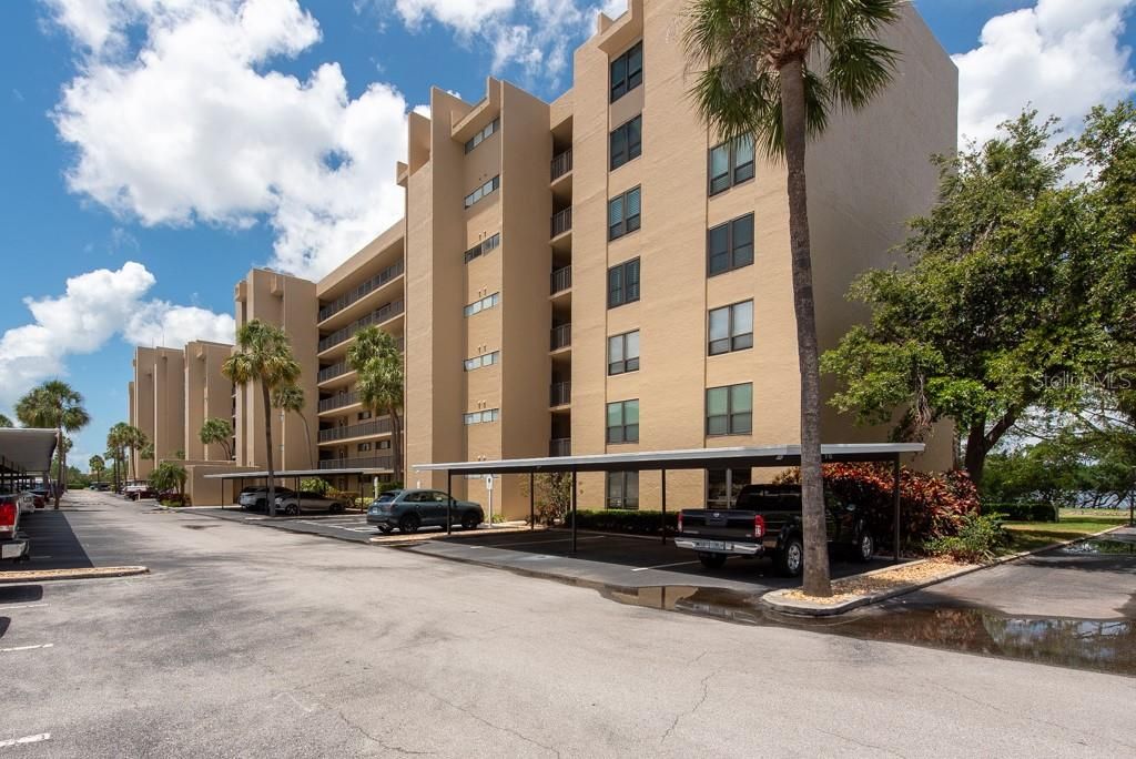 Active With Contract: $85,000 (1 beds, 1 baths, 565 Square Feet)
