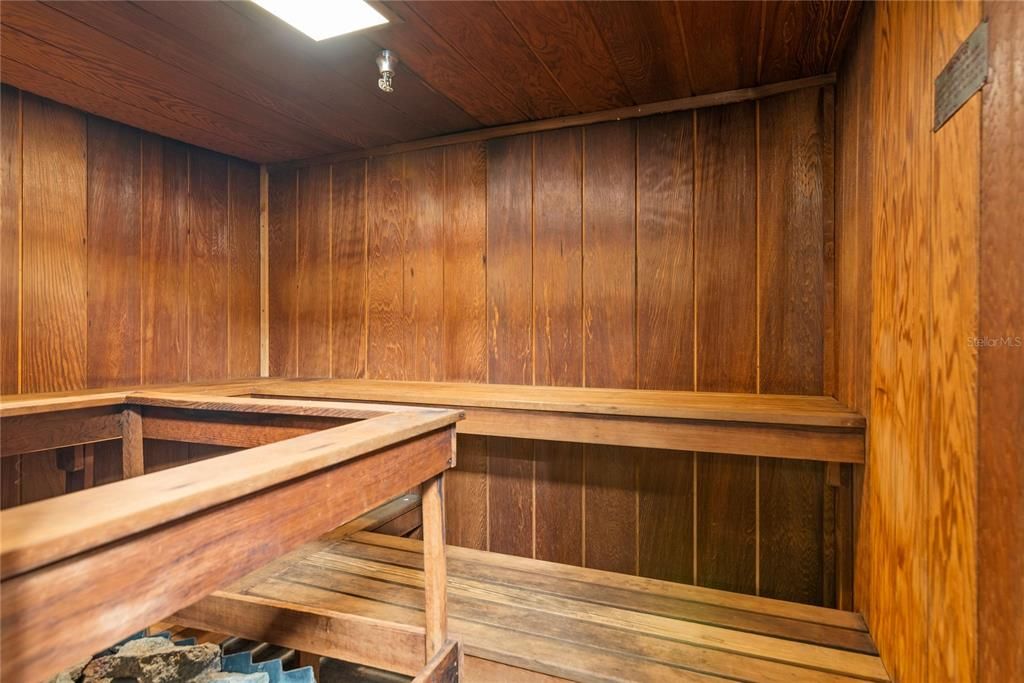 For Sale: $341,500 (2 beds, 2 baths, 1189 Square Feet)