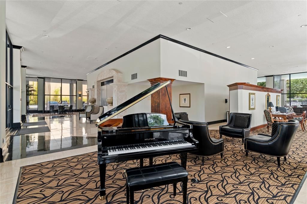 For Sale: $341,500 (2 beds, 2 baths, 1189 Square Feet)