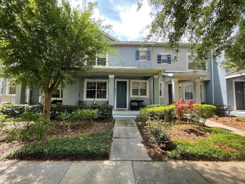 Под контрактом: $369,900 (3 спален, 2 ванн, 1428 Квадратных фут)