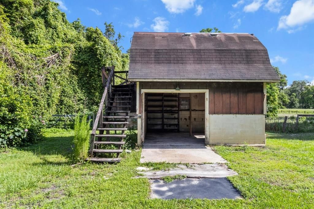 For Sale: $280,000 (3 beds, 2 baths, 2422 Square Feet)