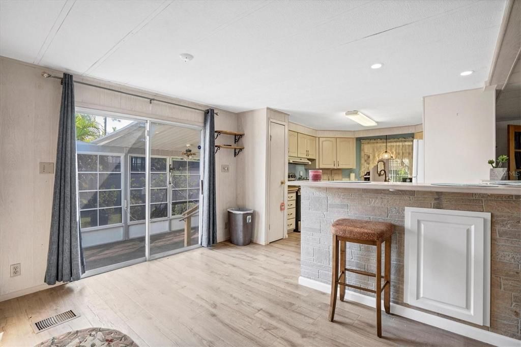 En Venta: $179,000 (2 camas, 2 baños, 1392 Pies cuadrados)