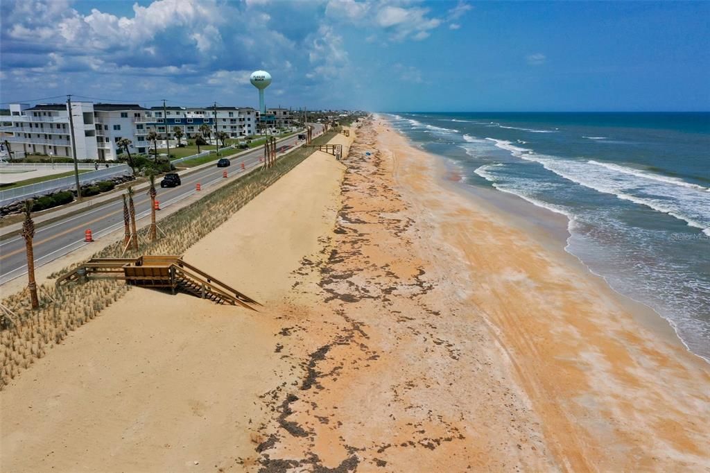 En Venta: $279,000 (2 camas, 2 baños, 1121 Pies cuadrados)