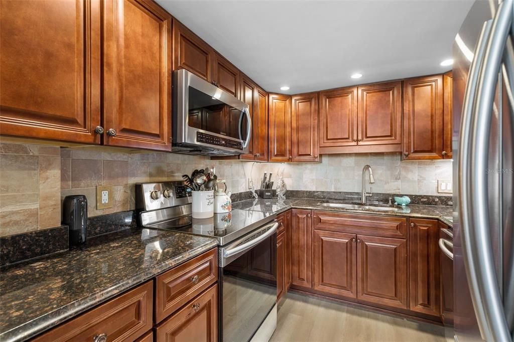 En Venta: $279,000 (2 camas, 2 baños, 1121 Pies cuadrados)