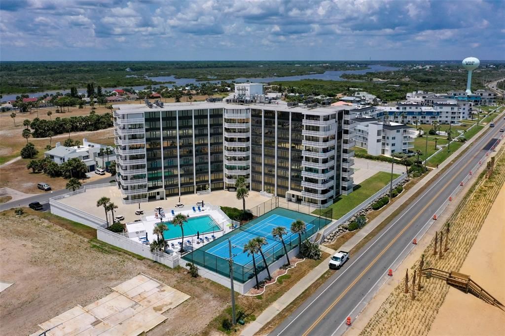 En Venta: $279,000 (2 camas, 2 baños, 1121 Pies cuadrados)