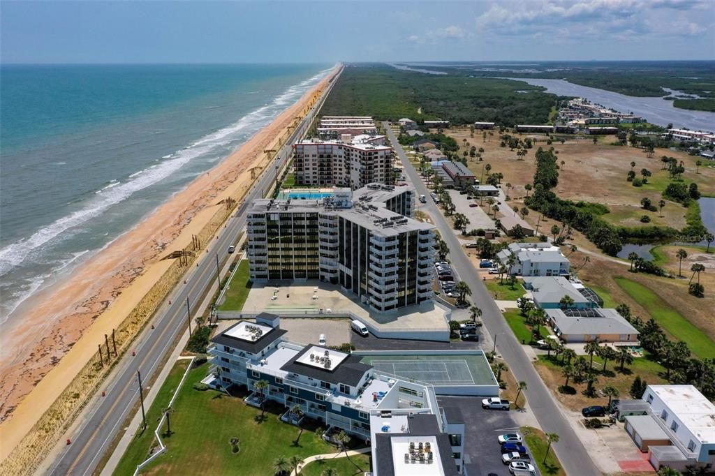 En Venta: $279,000 (2 camas, 2 baños, 1121 Pies cuadrados)