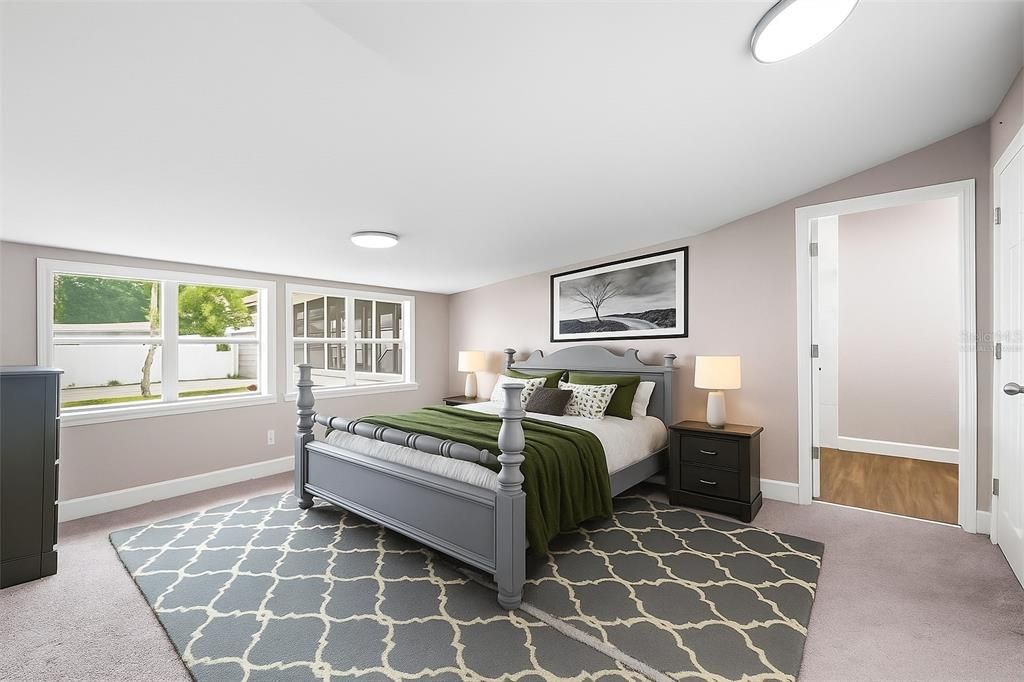 合同活跃: $250,000 (3 贝兹, 2 浴室, 1550 平方英尺)