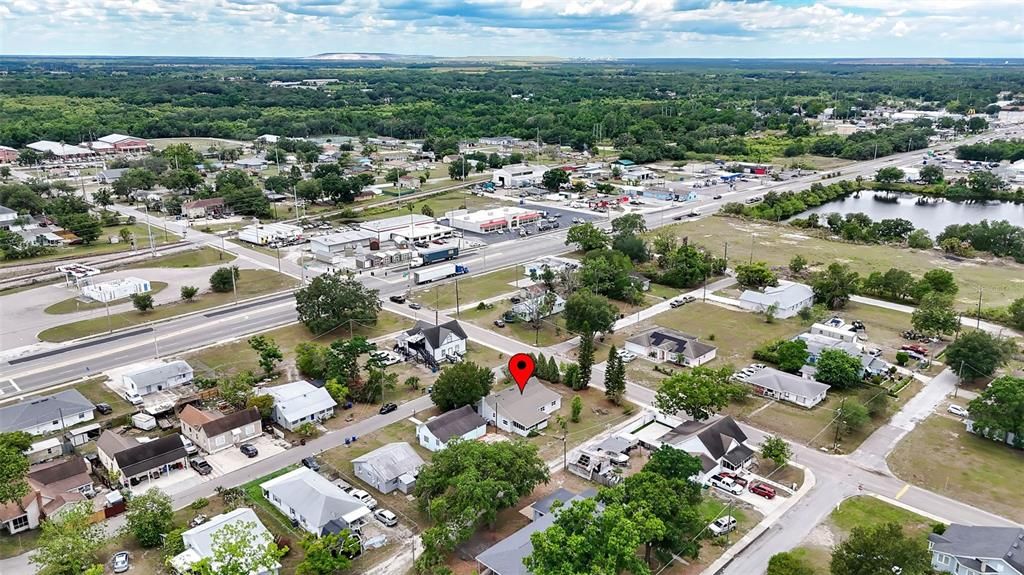 合同活跃: $250,000 (3 贝兹, 2 浴室, 1550 平方英尺)