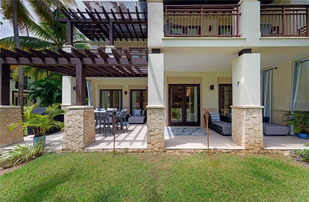 For Rent: $16,500 (3 beds, 3 baths, 2765 Square Feet)