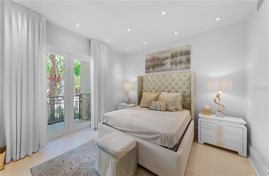 For Rent: $16,500 (3 beds, 3 baths, 2765 Square Feet)