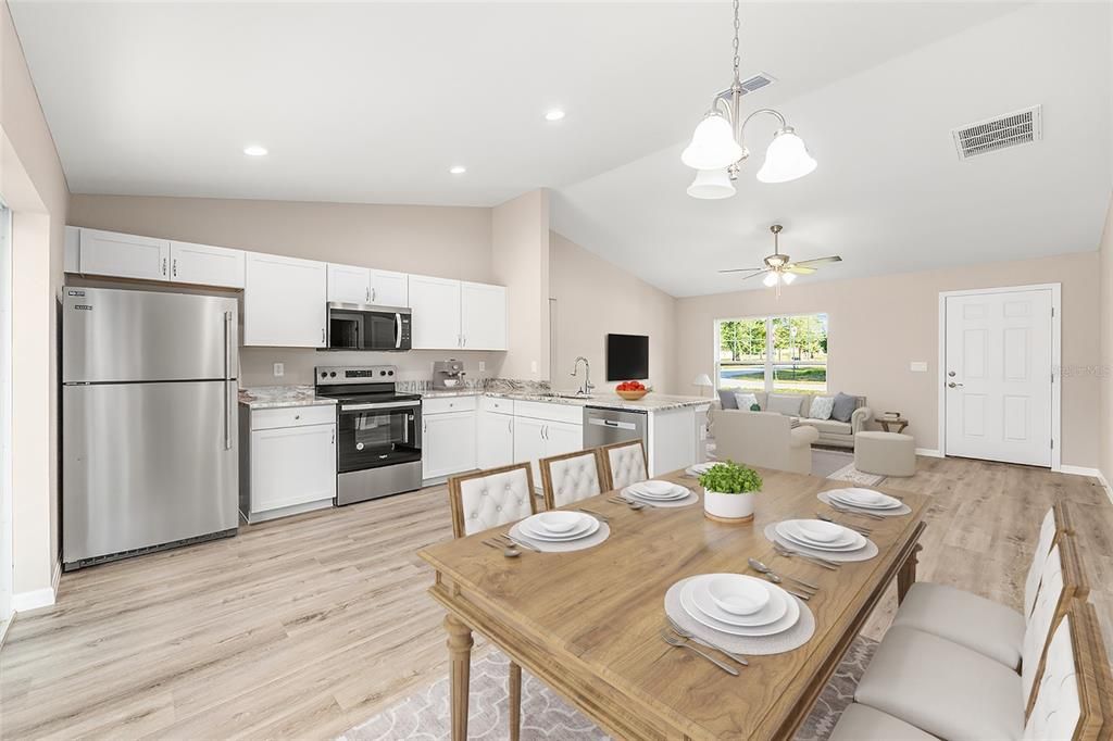 合同活跃: $219,000 (3 贝兹, 2 浴室, 1089 平方英尺)