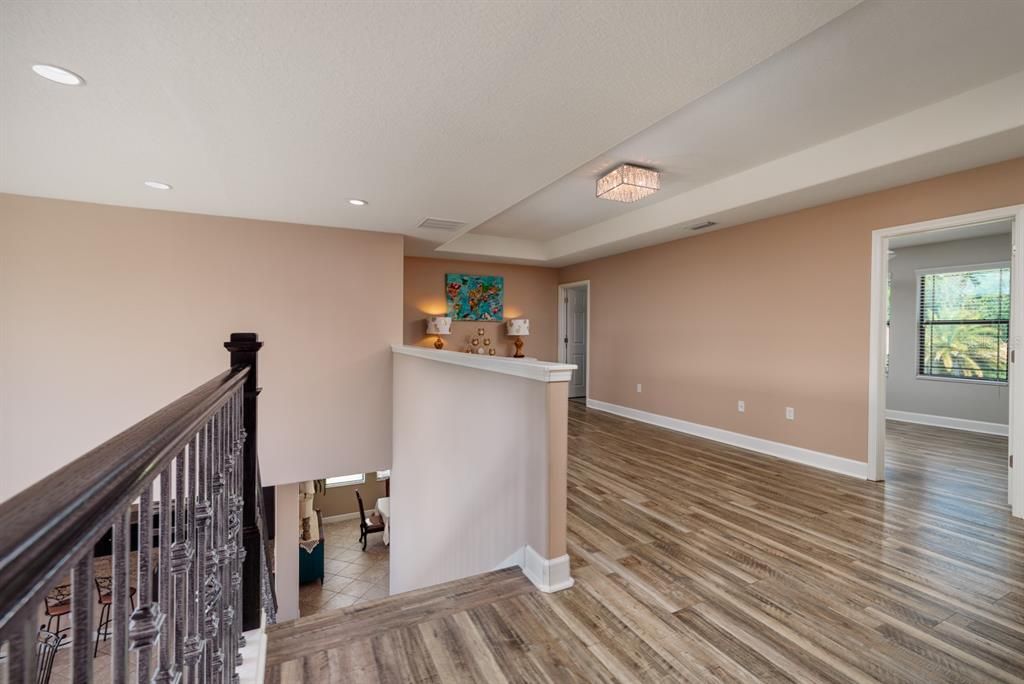 For Sale: $949,000 (5 beds, 4 baths, 3358 Square Feet)