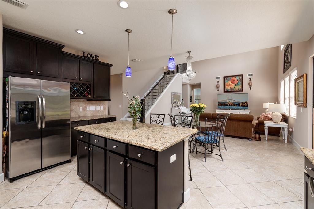 For Sale: $949,000 (5 beds, 4 baths, 3358 Square Feet)