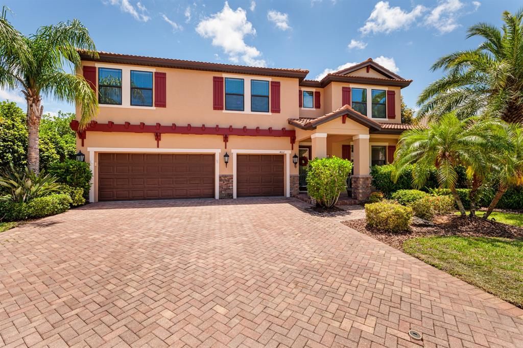 For Sale: $949,000 (5 beds, 4 baths, 3358 Square Feet)
